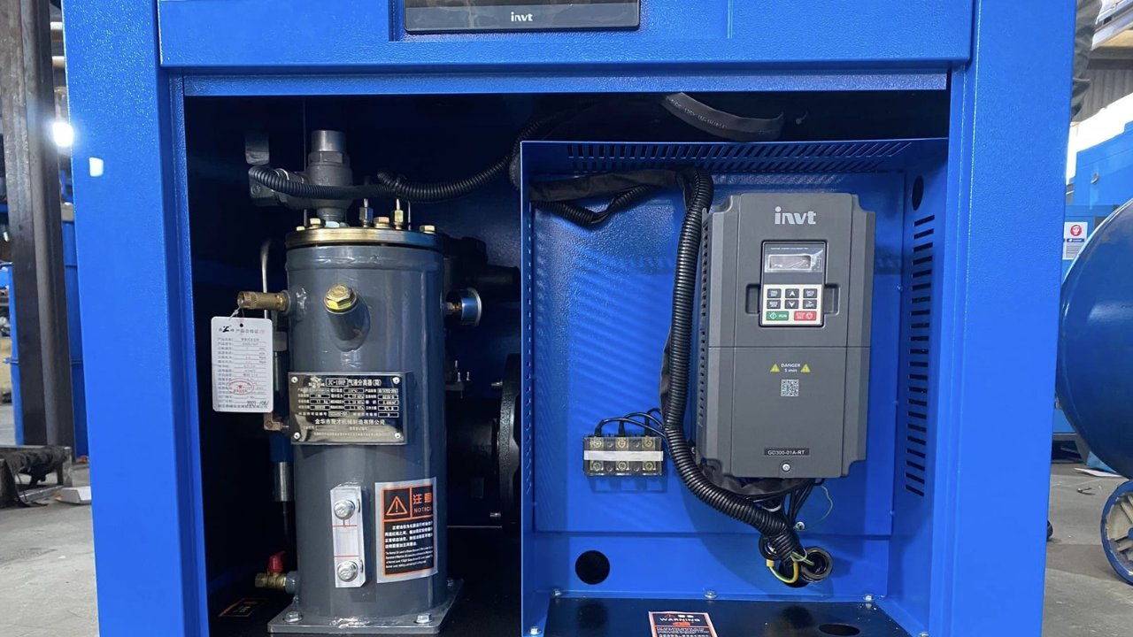 Máy nén khí biến tần giúp doanh nghiệp tiết kiệm điện năng đáng kể