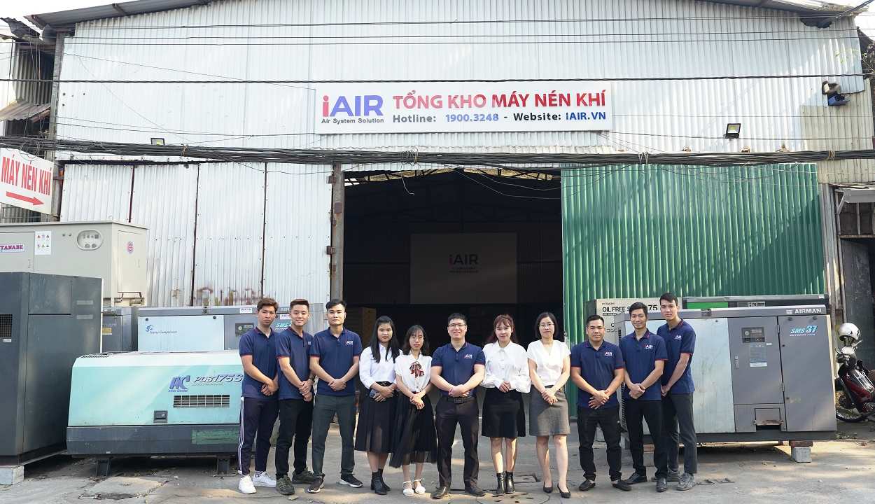 Đội ngũ kỹ thuật viên chuyên sửa chữa, bảo trì, bảo dưỡng máy