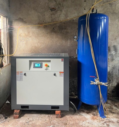 dự &aacute;n lắp đặt m&aacute;y n&eacute;n kh&iacute; hande 15kw ng&agrave;nh dệt may h&agrave; nội