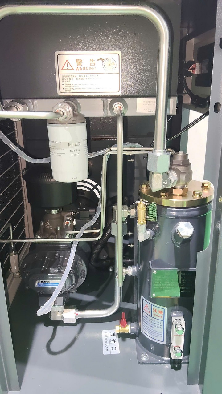 Lắp đặt Bộ M&aacute;y n&eacute;n kh&iacute; Taisyn 7.5kW cho kh&aacute;ch h&agrave;ng ng&agrave;nh Chế t&aacute;c cắt laser tại H&agrave; Nội