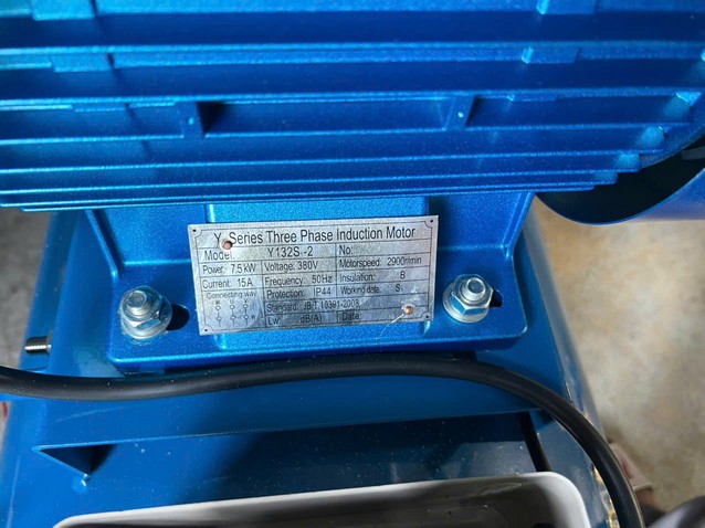 Lắp đặt Bộ M&aacute;y n&eacute;n kh&iacute; piston Puma 7.5kW cho kh&aacute;ch h&agrave;ng ng&agrave;nh Kỹ thuật điện tại H&agrave; Nội