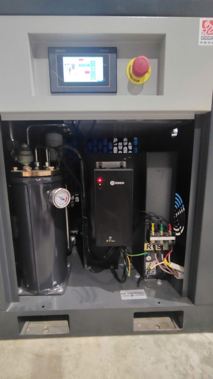 Lắp đặt bộ M&aacute;y n&eacute;n kh&iacute; Taisyn 7.5kW cho kh&aacute;ch h&agrave;ng ng&agrave;nh Gỗ tại Hưng Y&ecirc;n