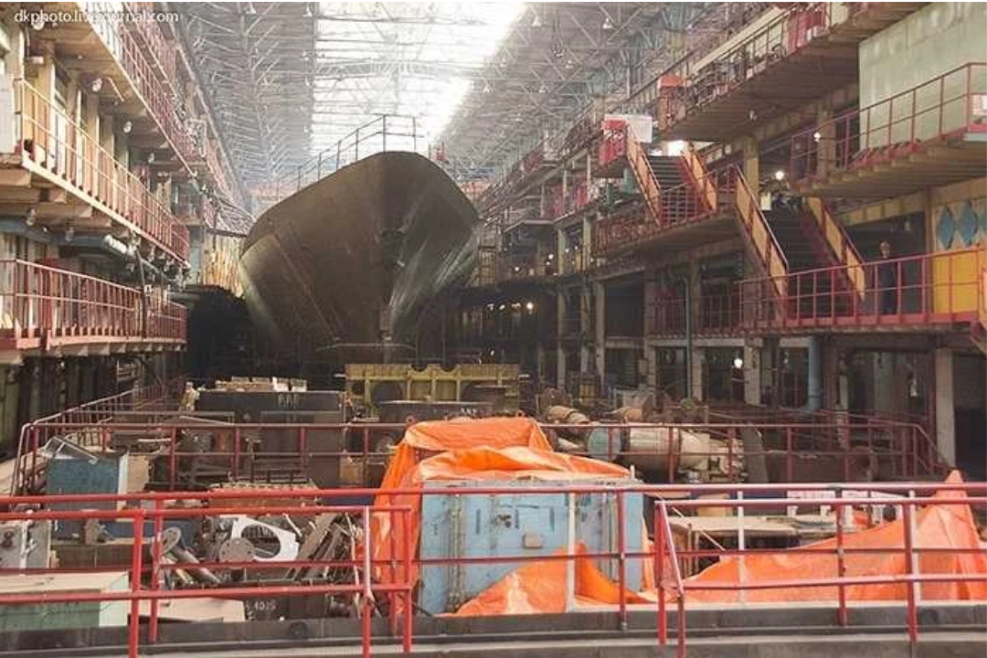 Ứng dụng m&aacute;y n&eacute;n kh&iacute; trong sản xuất đ&oacute;ng t&agrave;u 