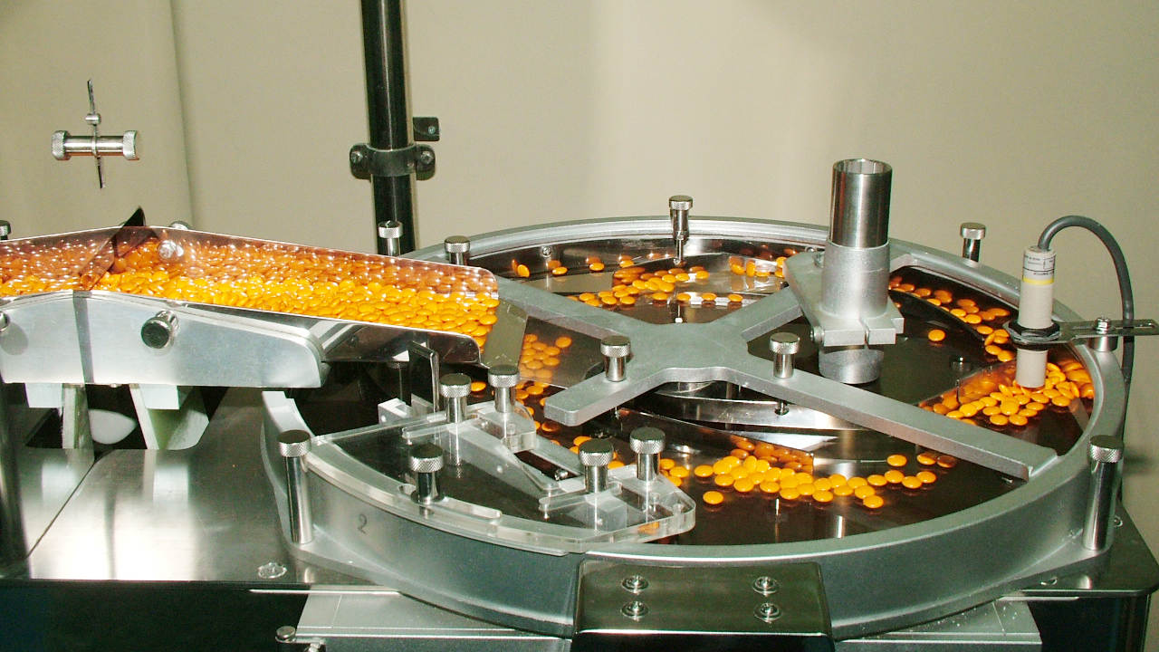 Ứng dụng m&aacute;y n&eacute;n kh&iacute; trong sản xuất dược phẩm