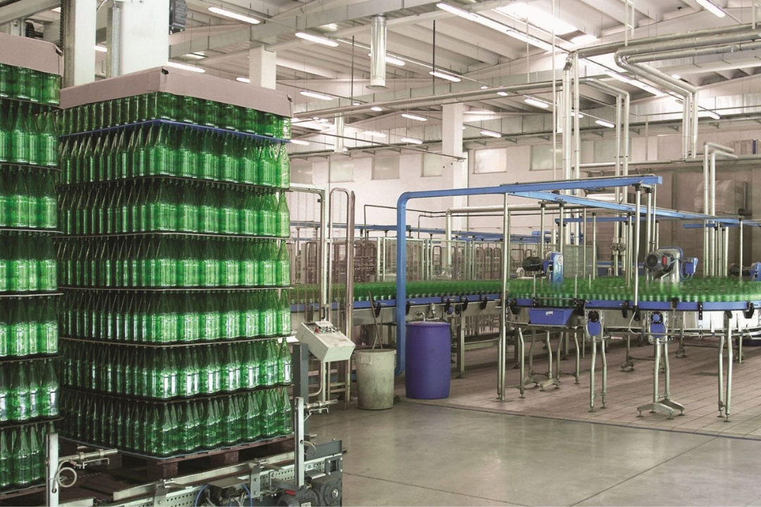 m&aacute;y n&eacute;n kh&iacute; trục v&iacute;t trong nước giải kh&aacute;t