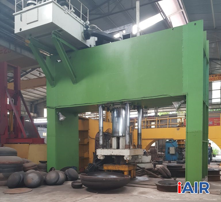 may-dap-chom-cau-binh-khi-nen