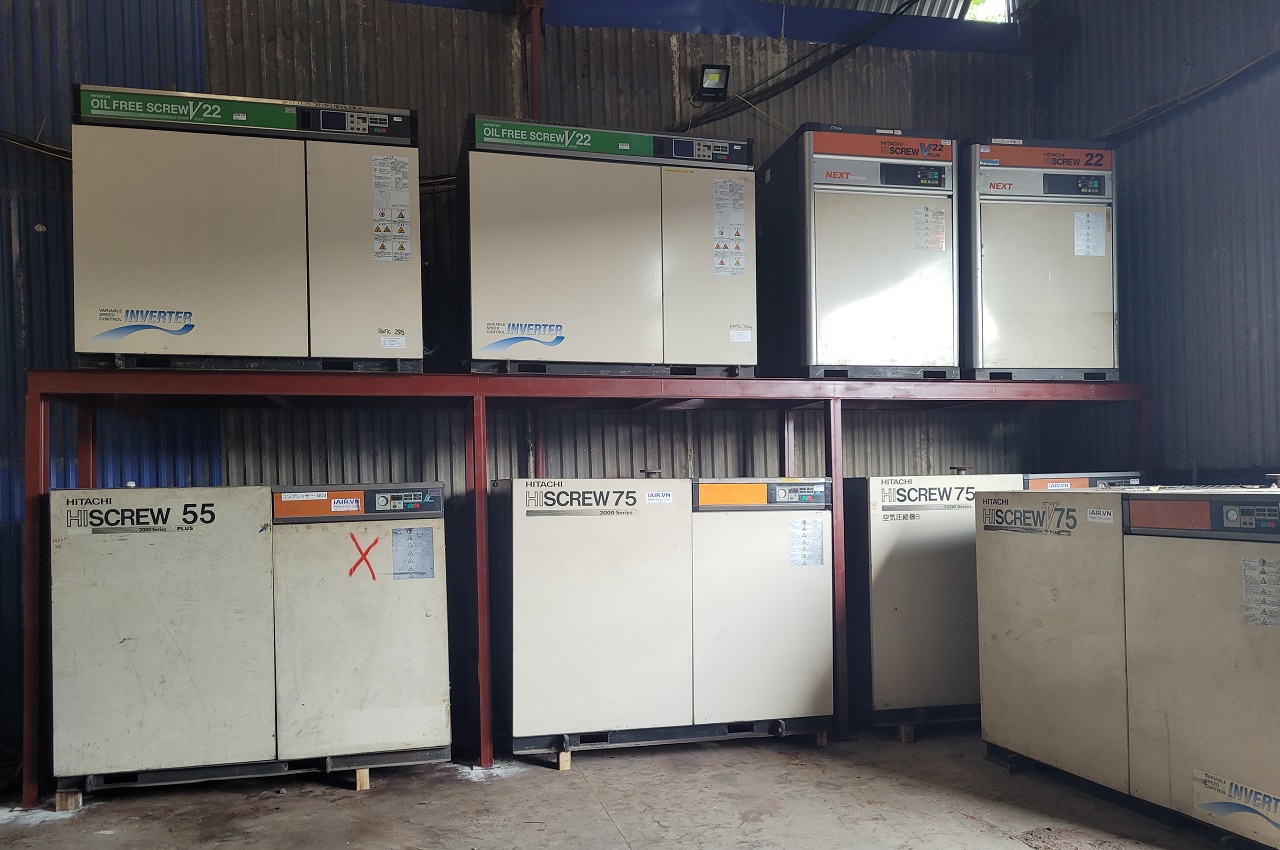 may-nen-khi-Hitachi-cu