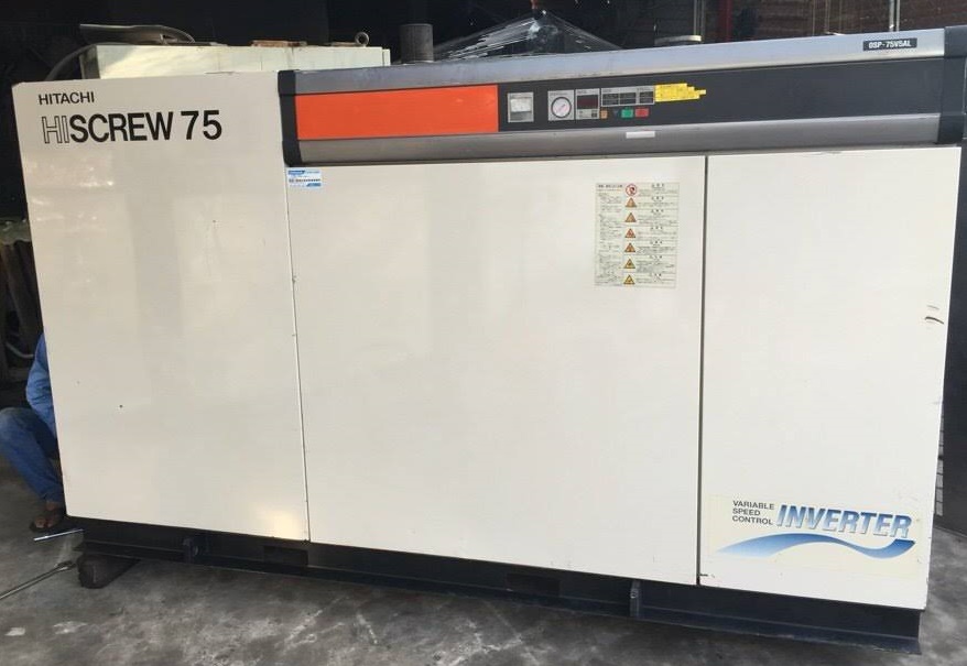 thay-dau-may-nen-khi-hitachi-oil-2000