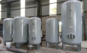 Bình khí nén trong hệ thống máy nén khí có nhiệm vụ gì?